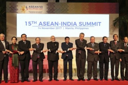 MANILA, Nov. 14, 2017 (Xinhua) -- Participants pose for group photos during the 15th ASEAN-India Summit in Manila, the Philippines, Nov. 14, 2017. The 15th ASEAN-India Summit was held here on Tuesday. (Xinhua/IANS)