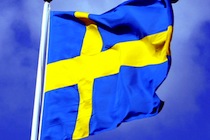 616px-Swedish_flag_with_blue_sky_behind_ausschnitt