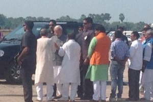 The Prime Minister arrives at the dot of 12.30 pm, neatly attired as usual, and greets the small group of BJP cadres awaiting him. The heat is scorching. The PM starts by invoking the political success of trade union leader George Fernandes, saying Muzaffarpur has been blessed by Fernandes' presence, and salutes him. Then he gets down to business: winning over the crowd. These elections, he says, are like an open university, where public education takes place. Anyone can be in this university, he says, and those in power should give the public a report card of their attendance and performance.