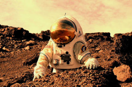Astronaut_working_on_Mars