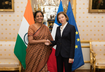 Indian Defence Minister visits France