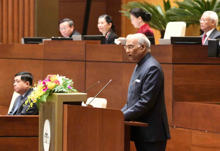 Indian President visits Vietnam