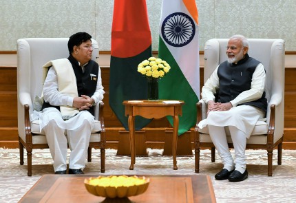 Bangladeshi Foreign Minister visits India