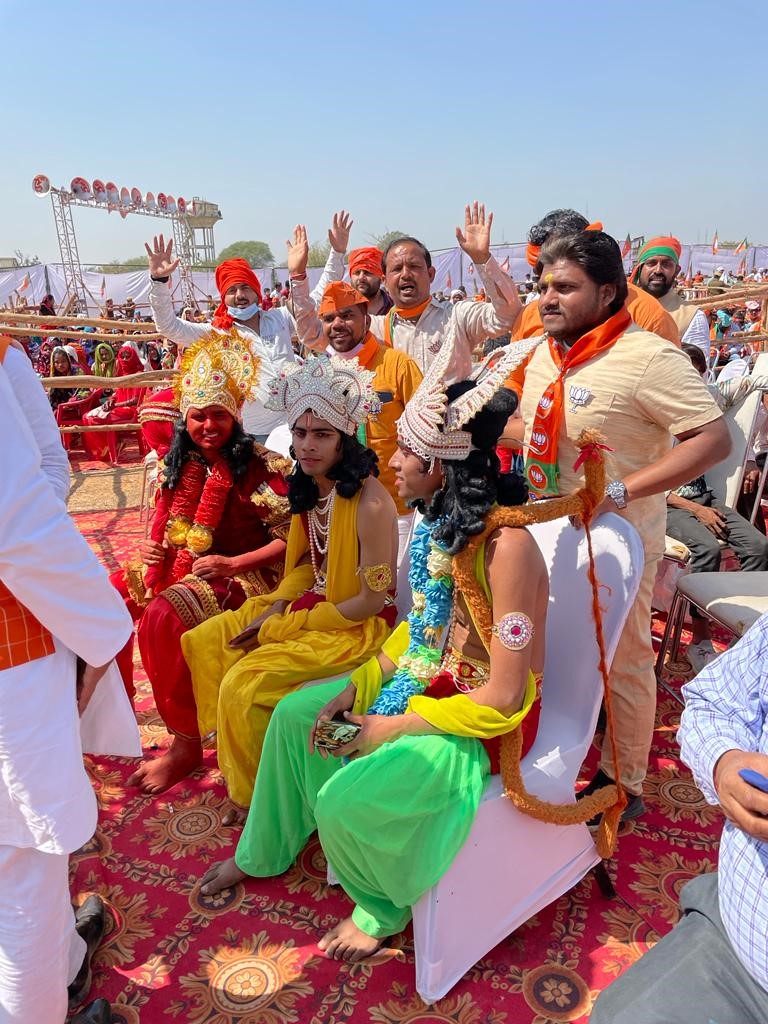 BJP rally in Churkh, Sonbhadra.  The devotees of Prime Minister Narendra Modi have traveled for miles to this mineral rich but poor region, to hear him. This is an audience of the believers, disciplined but with controlled aggression. They listen to the BJP’s achievements in UP, and Modi promises to establish a Rs. 50,000 District Mineral Fund for the area. 
